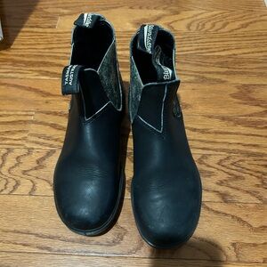 Blundstone Black Leather Ankle Boots